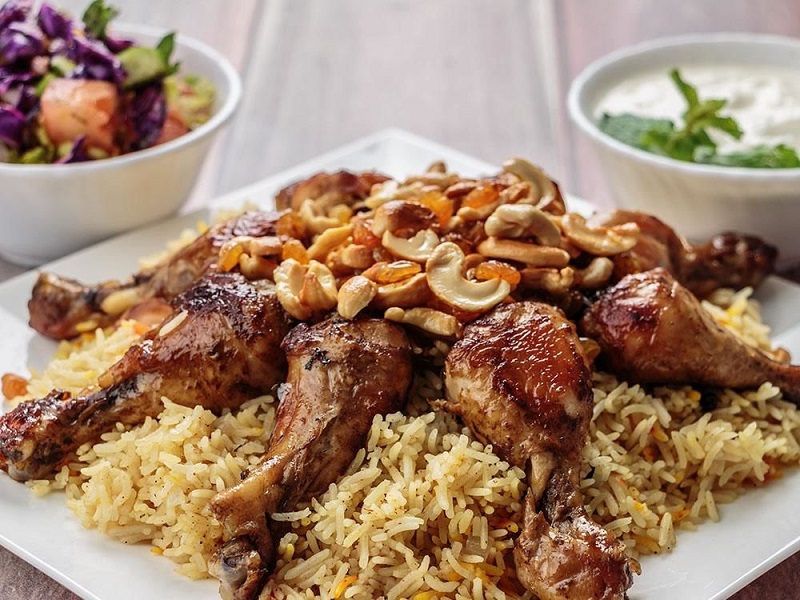 غذاهای معروف دبی: اوزی (قوزی) بره ouzi