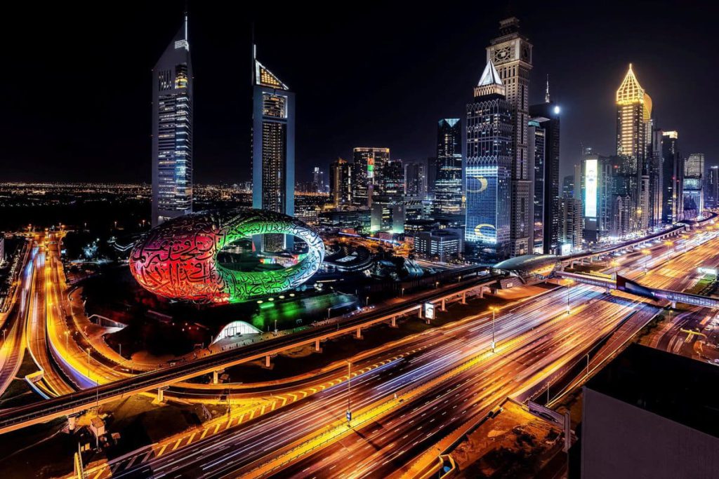 موزه آینده دبی در شب
