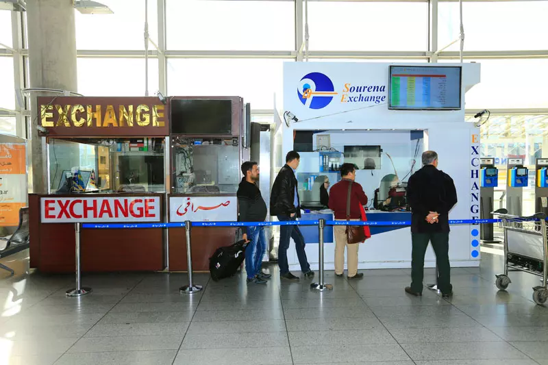 بانک و صرافی در فرودگاه امام خمینی